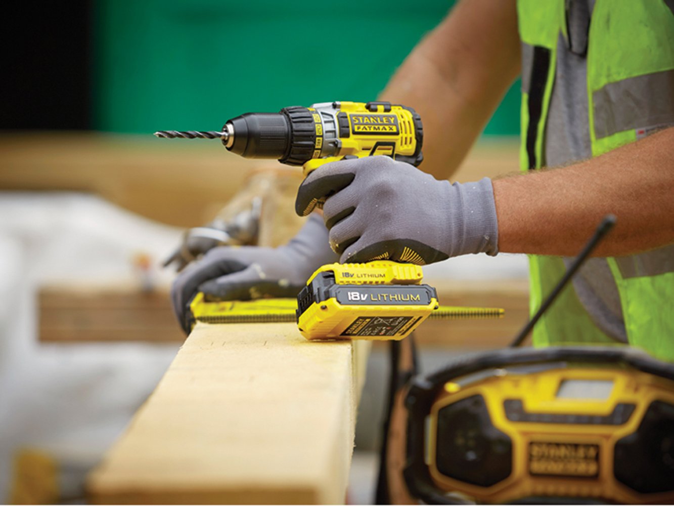 stanley-fatmax-fmc600b-xj-taladro-atornillador-18v-51-4nm-sin-bater-a-ni-cargado image 4