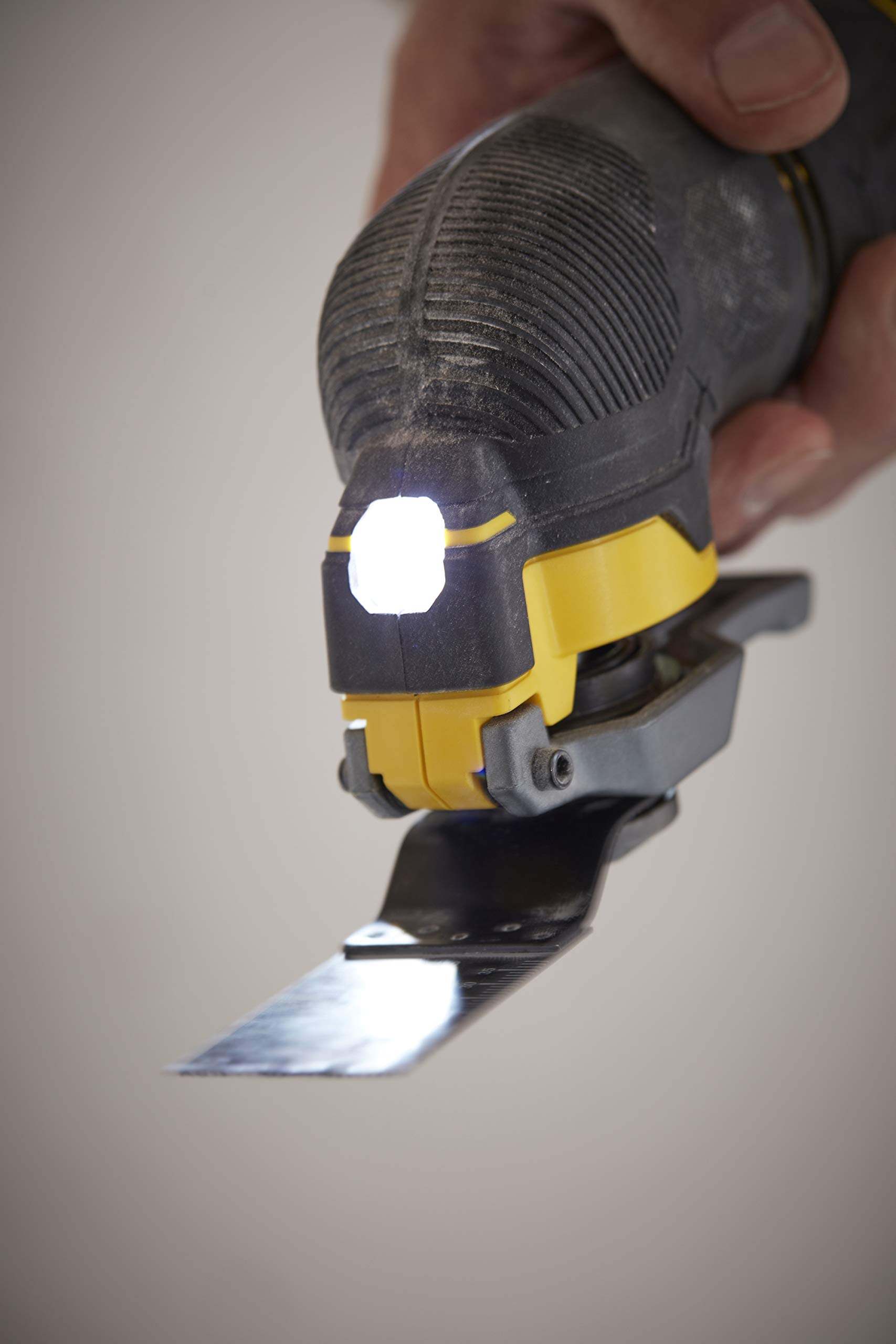 stanley-fatmax-sfmce500b-xj-multiherramienta-oscilante-v20-18v-sin-bater-a image 6