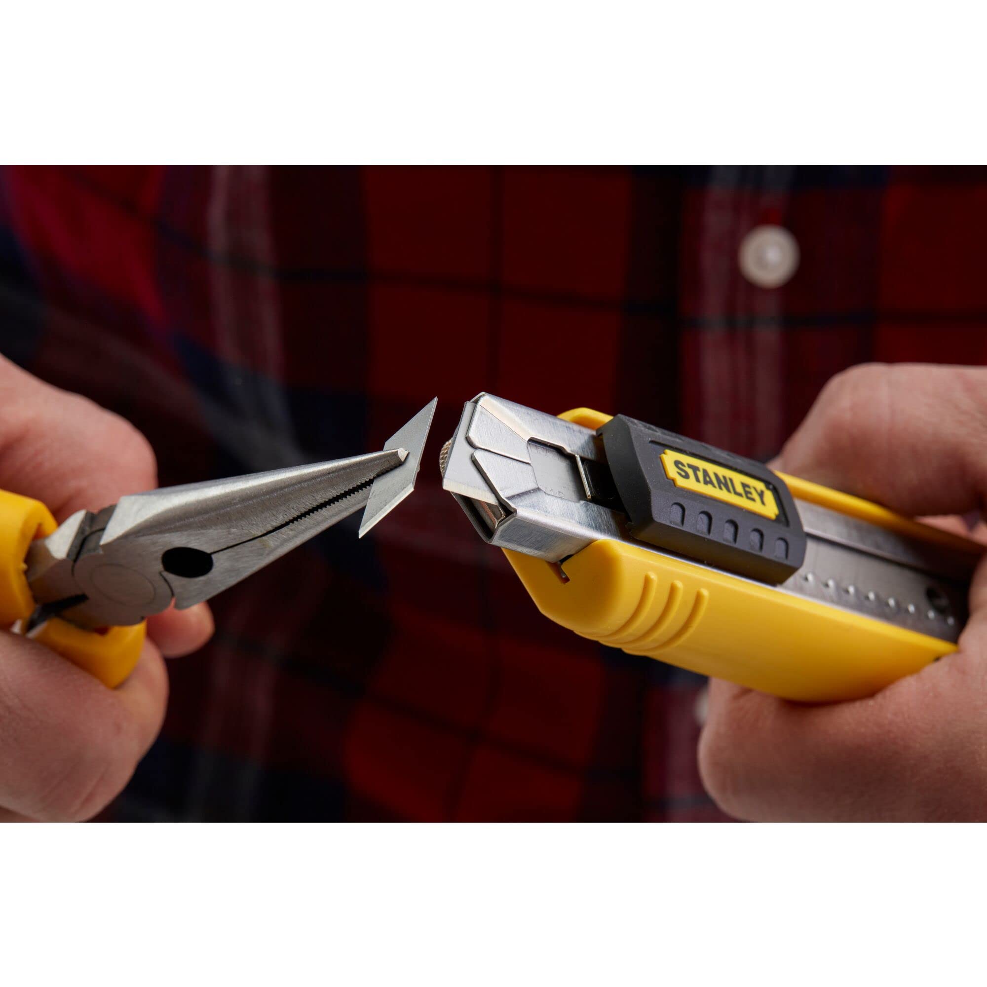stanley-fatmax-c-ter-18mm-acero-inoxidable-6-cuchillas-incluidas-modelo-1-10-481 image 8