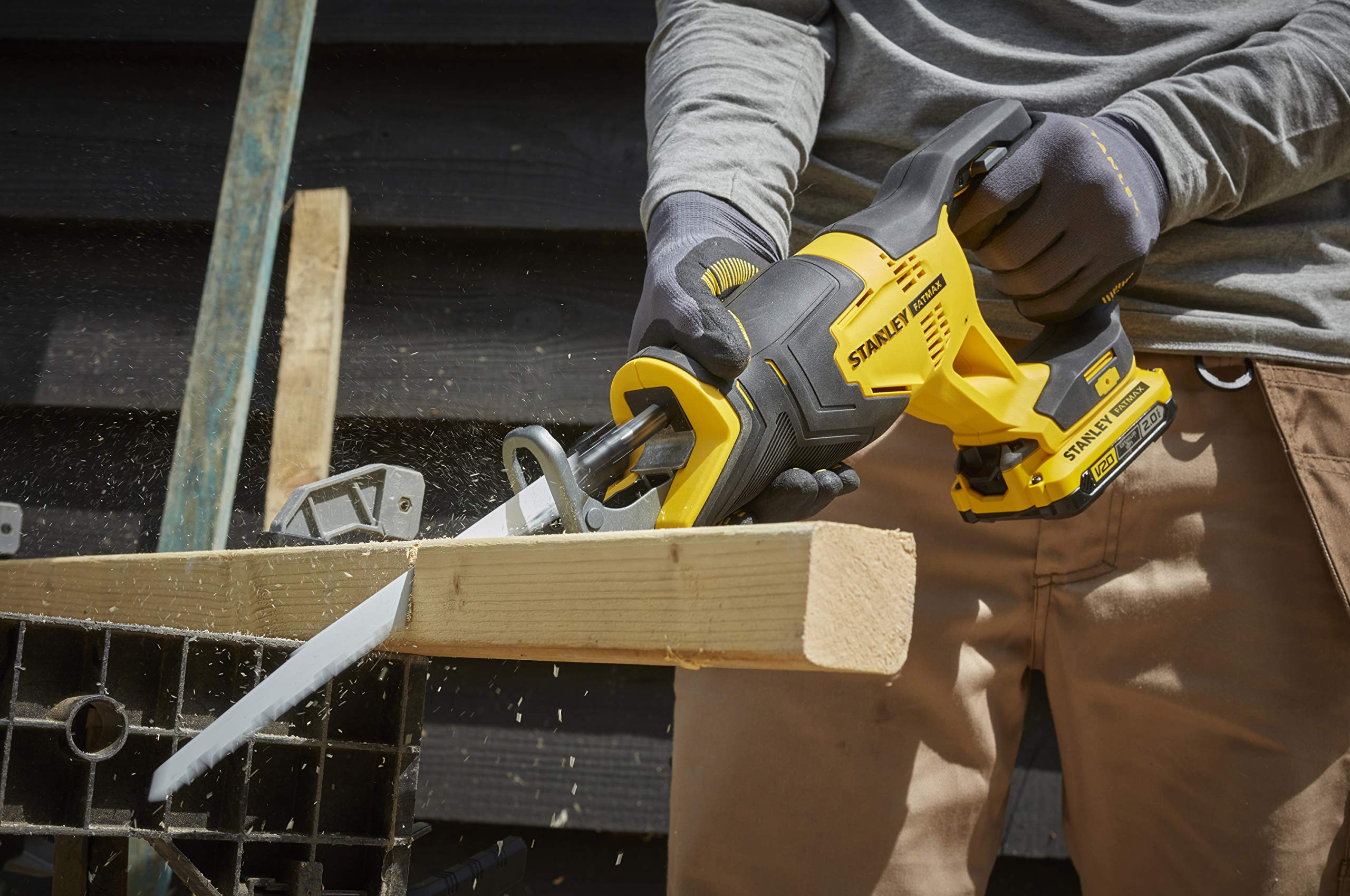 stanley-fatmax-sfmcs300d2k-qw-sierra-sable-v20-18v-con-2-bater-as-2ah-cargador-y image 4