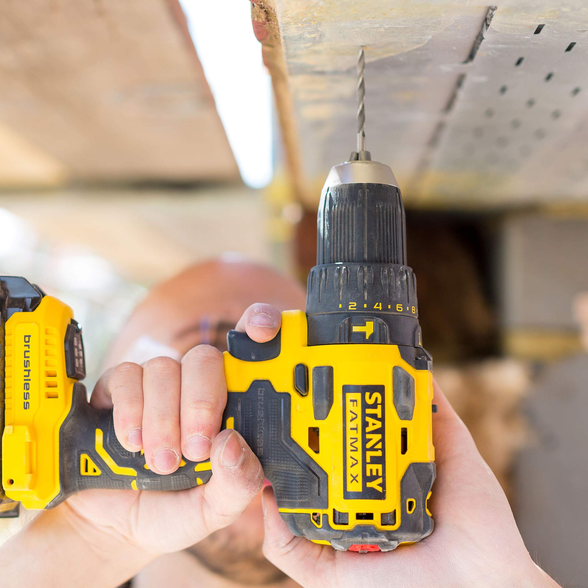 stanley-fatmax-fmc627d3s-qw-taladro-percutor-brushless-18v-30-600-ipm-3-bater-as image 4
