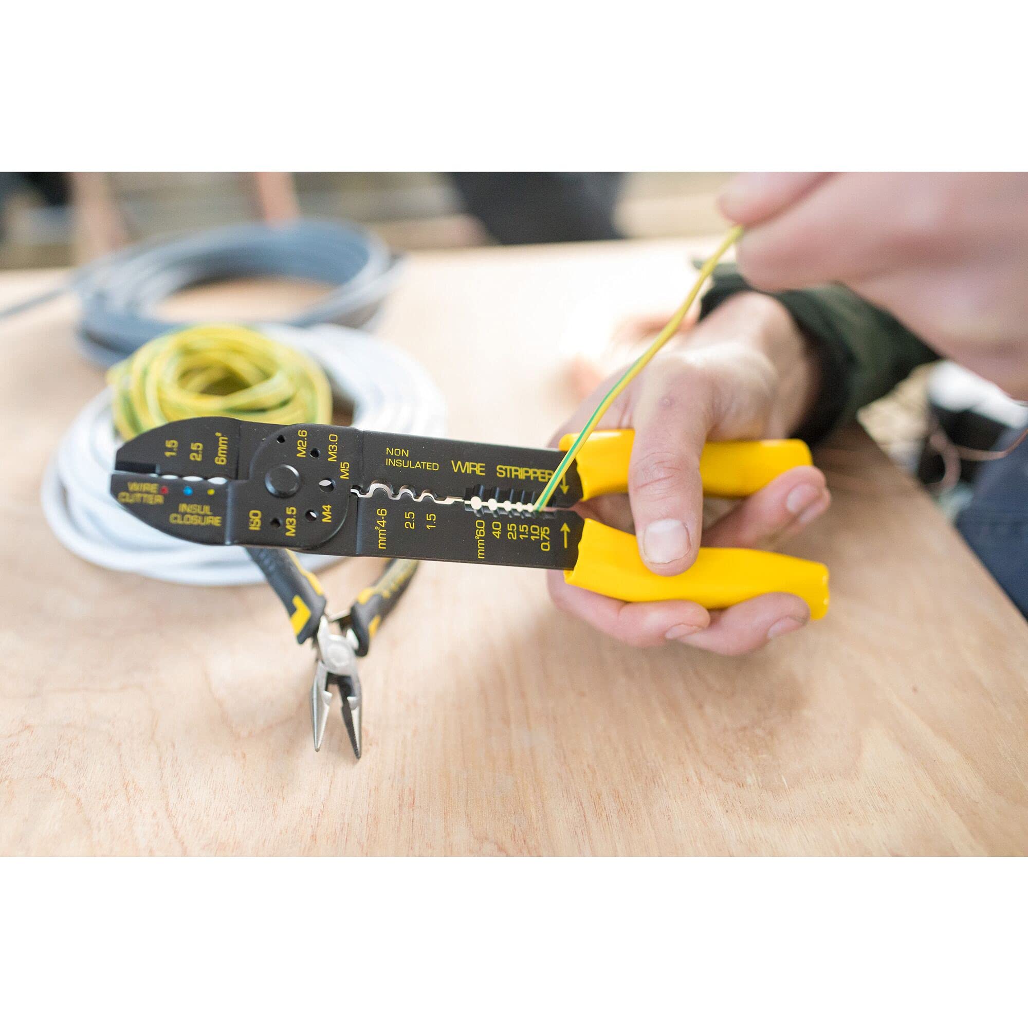 stanley-stht0-75414-alicate-para-terminales-crimpado-de-1-5-a-6-mm-mango-ergon-m image 6