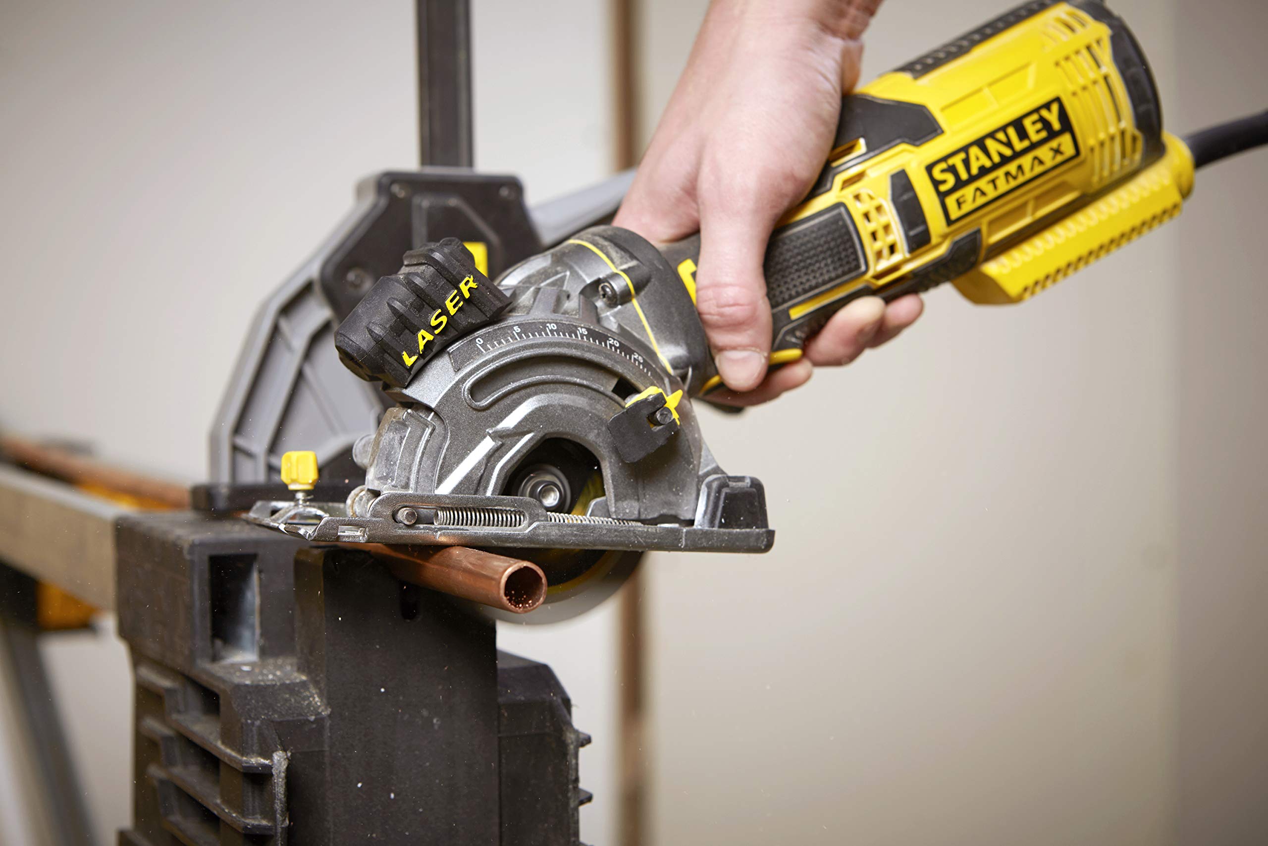 stanley-fatmax-fme380k-qs-sierra-circular-de-mano-650-w-con-disco-de-89-mm-3-dis image 6