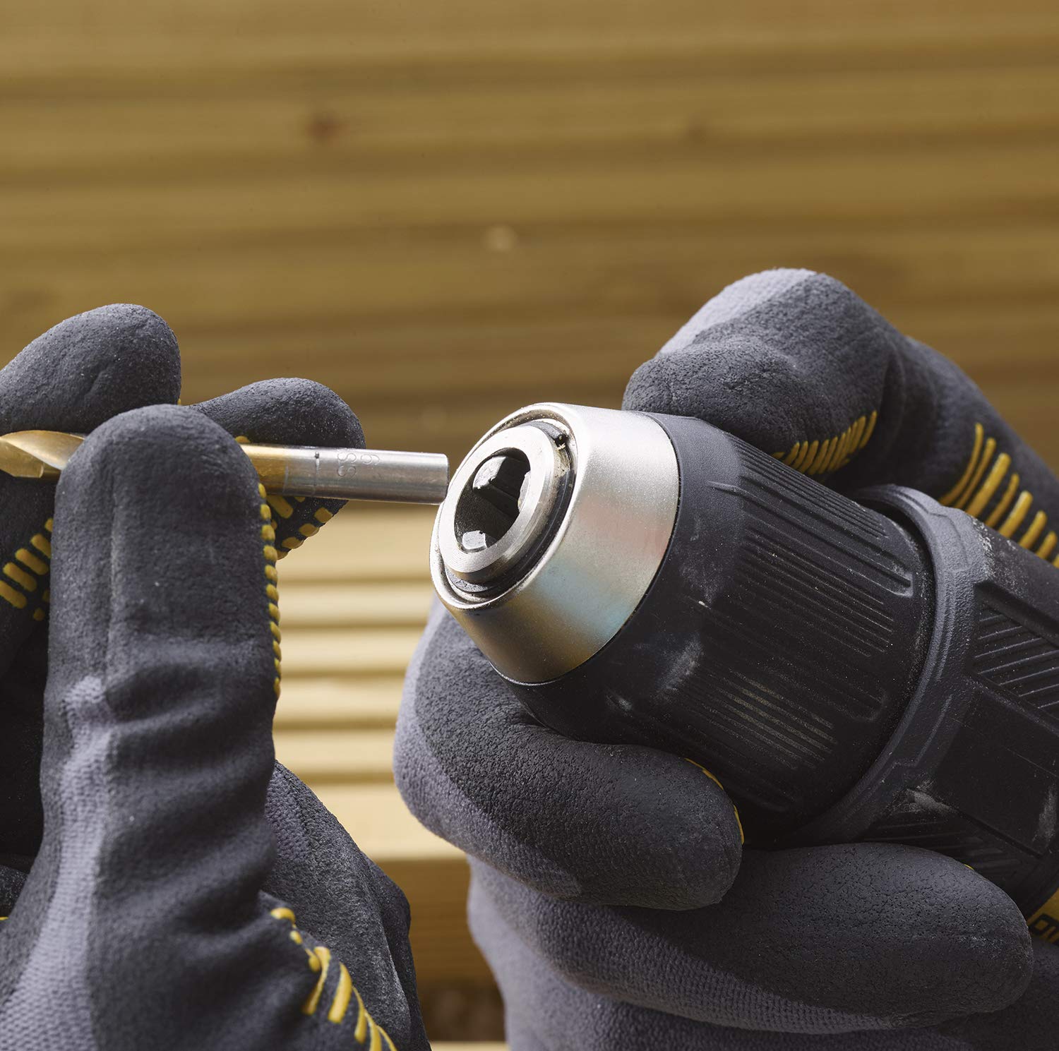 stanley-fatmax-sfmcd710d2k-qw-taladro-atornillador-v20-litio-18v-sin-escobillas- image 6