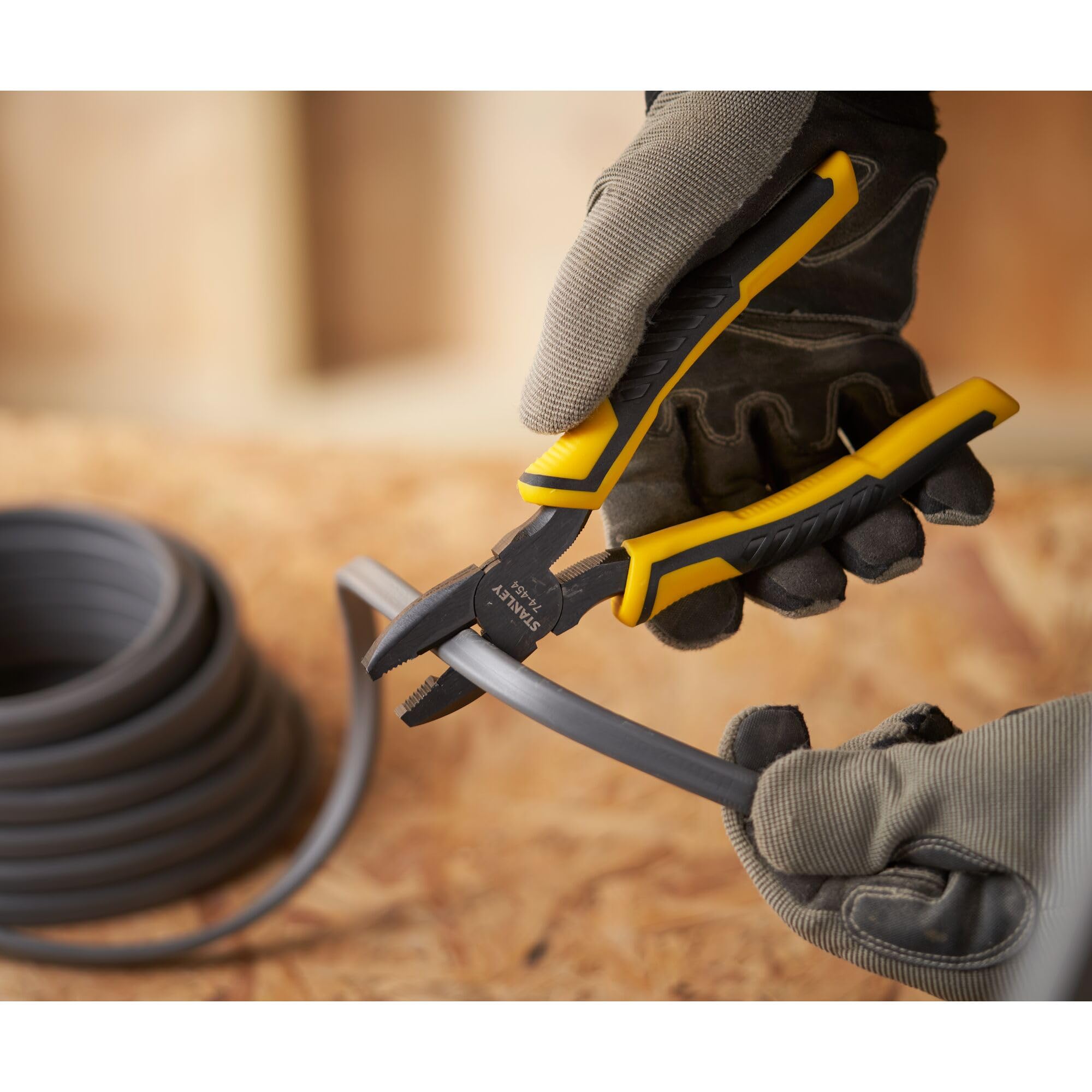stanley-stht0-74367-alicate-control-grip-universal-de-200-mm image 4