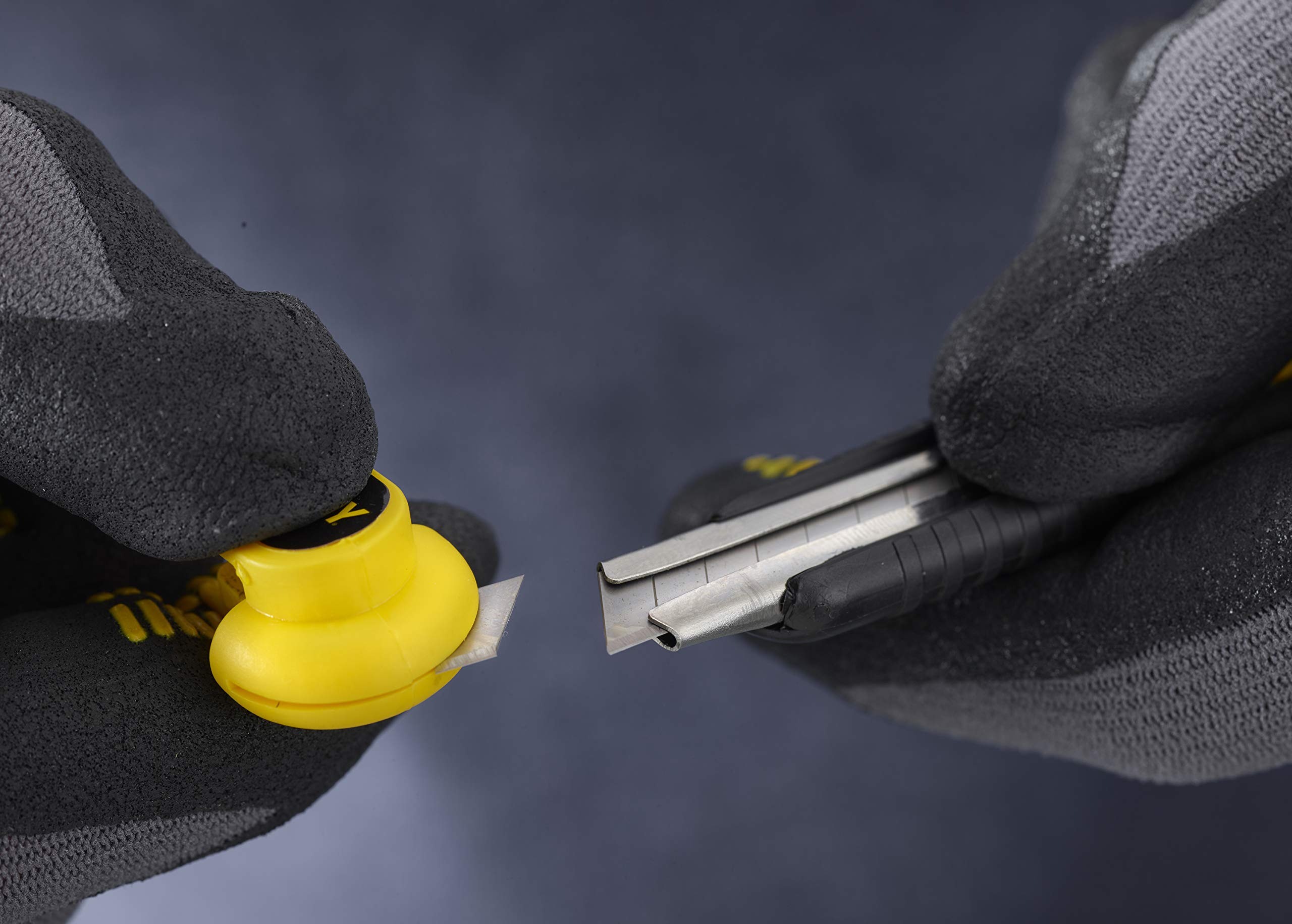 stanley-1-10-409-cutter-de-acero-inoxidable-con-cuerpo-de-polipropileno-9-mm image 5