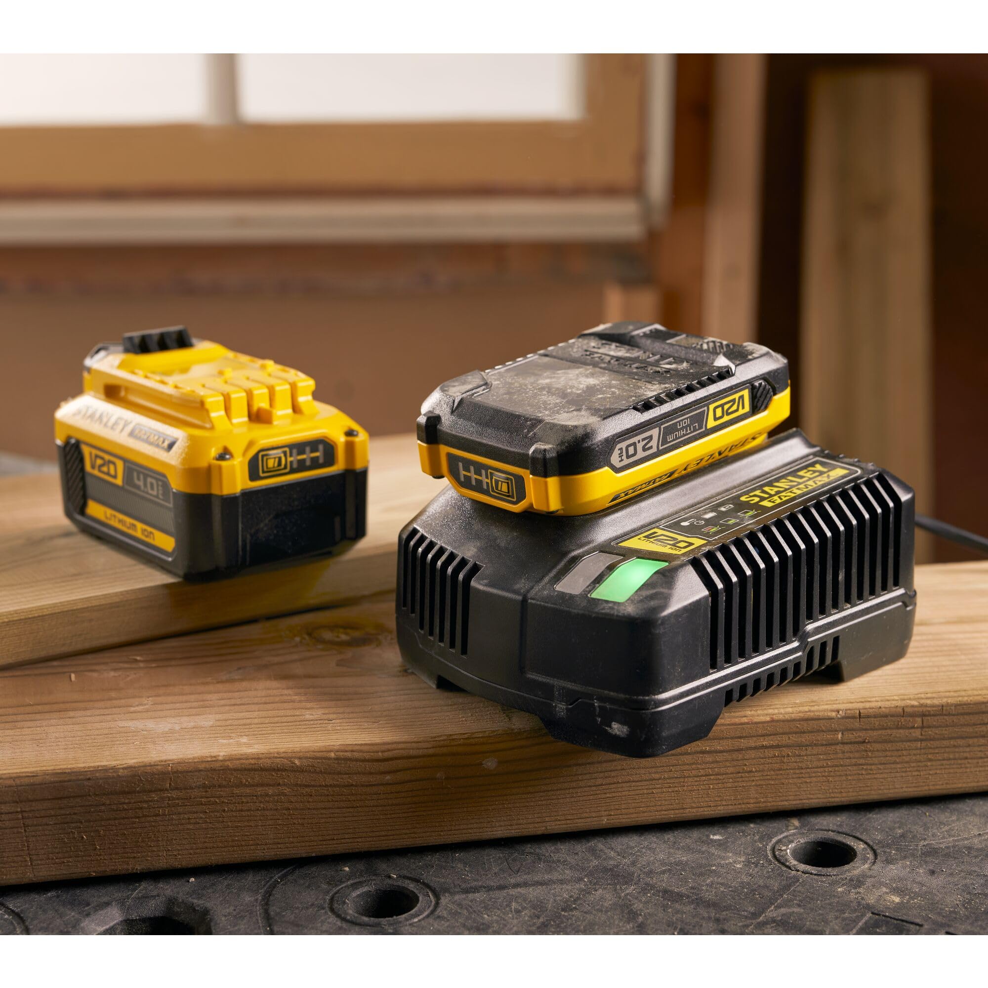 stanley-fatmax-sfmcb14-qw-cargador-v20-li-ion-18v-4a image 5