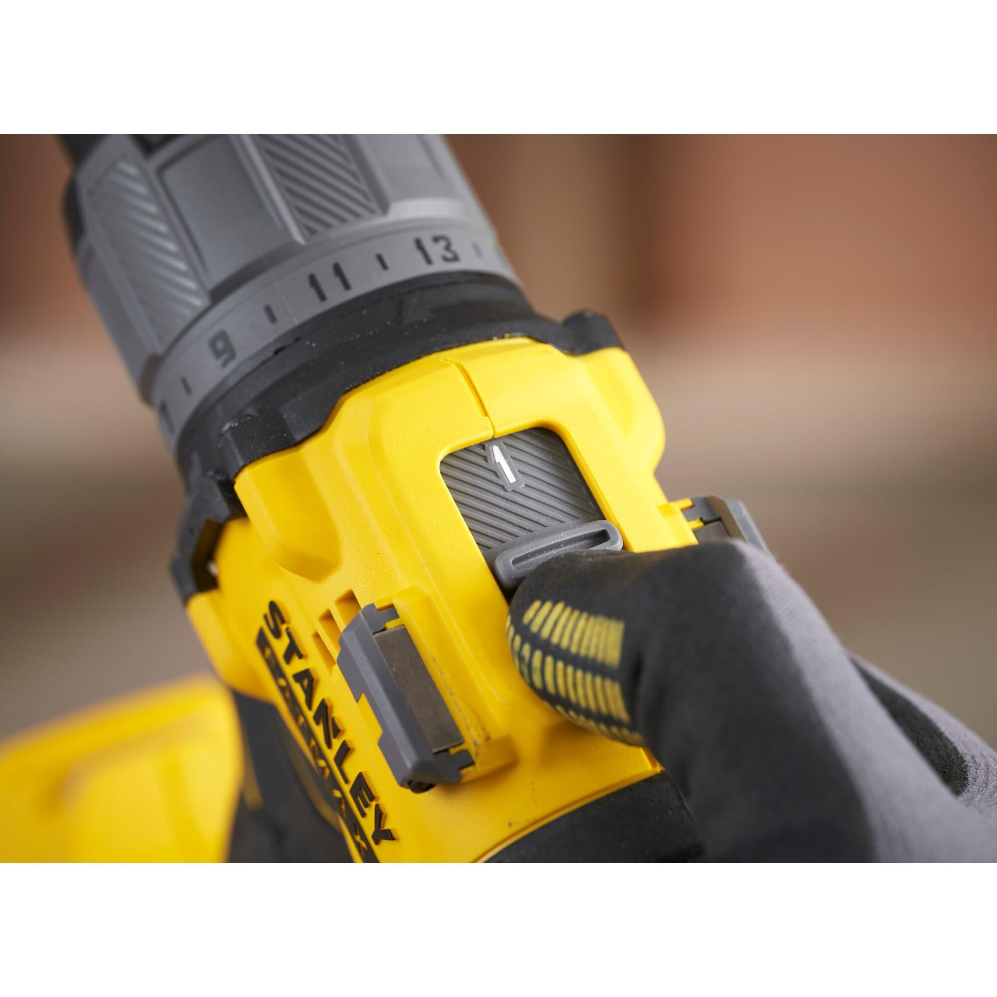 stanley-fatmax-v20-18v-taladro-percutor-inal-mbrico-brushless-con-2-bater-as-car image 4