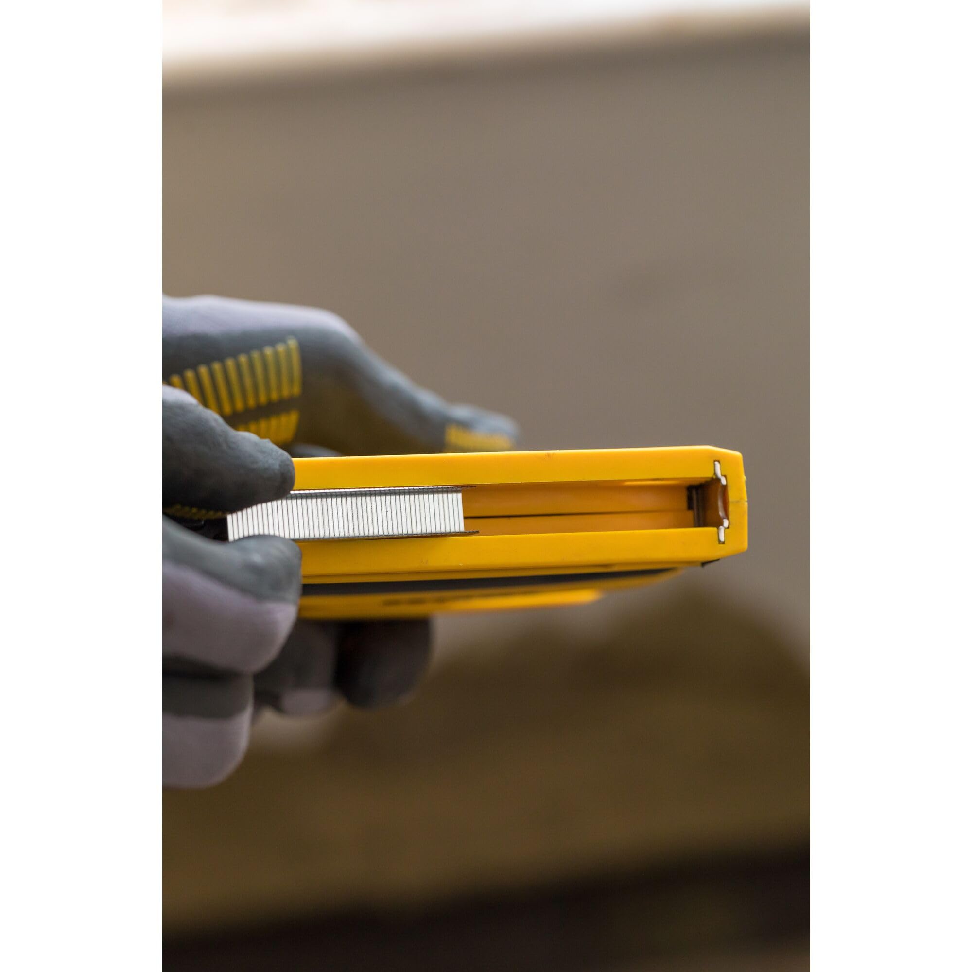 stanley-fatmax-fmht0-80551-grapadora-con-pulsador-delantero-y-revestimiento-de-c image 7