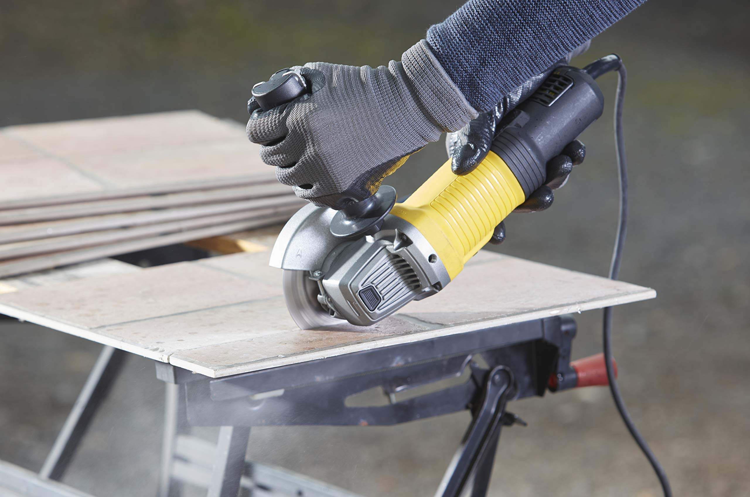 stanley-fatmax-fmeg220k-qs-amoladora-125mm-850w-con-malet-n image 7
