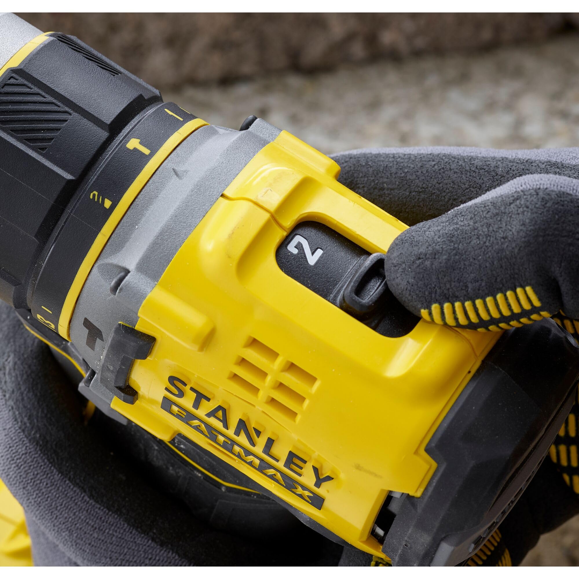 stanley-fatmax-sfmcd721m2k-qw-taladro-percutor-18v-v20-brushless-80-nm-2-bater-a image 8