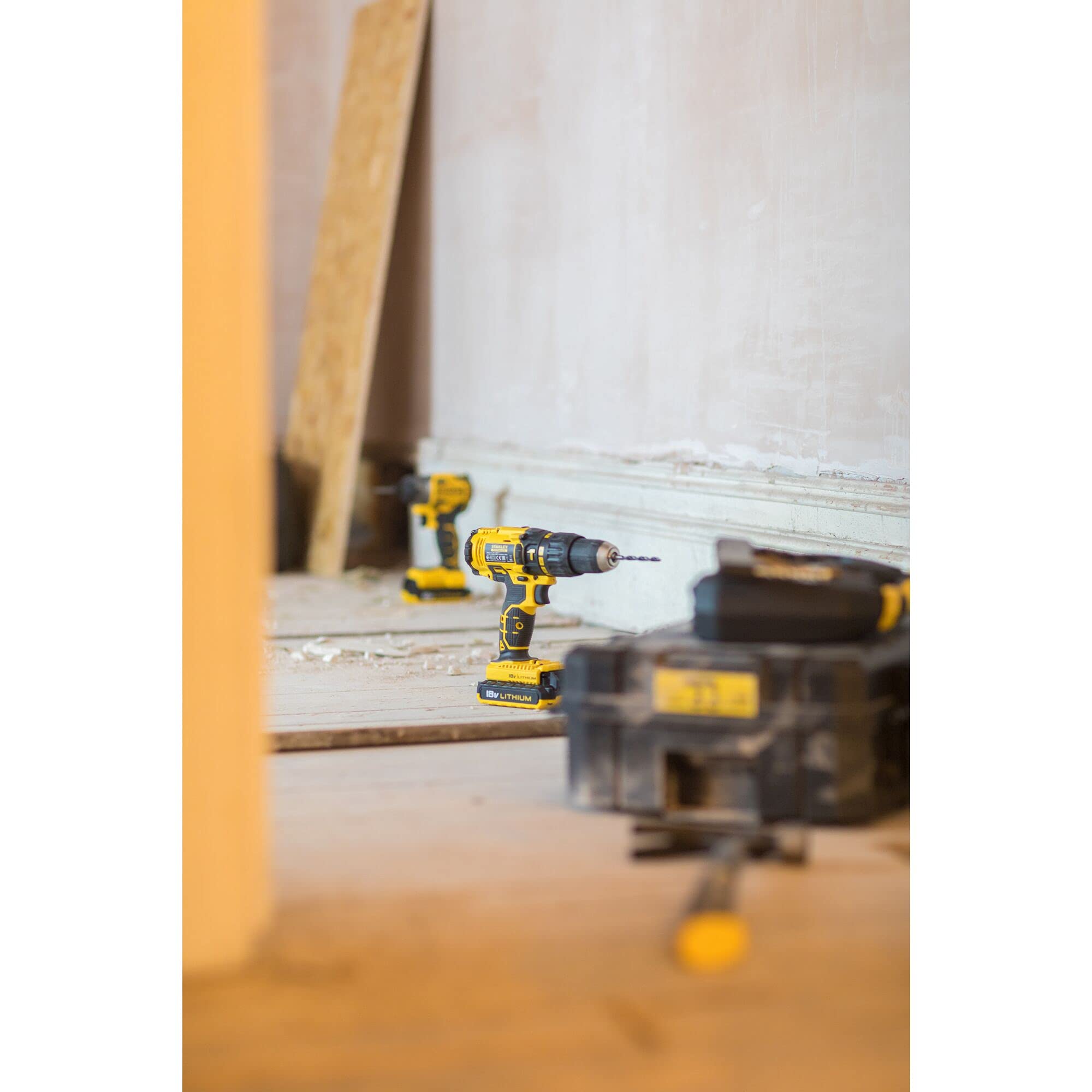 stanley-fatmax-fmck626d2sa-qw-taladro-percutor-18v-con-2-bater-as-2ah-y-set-de-5 image 7