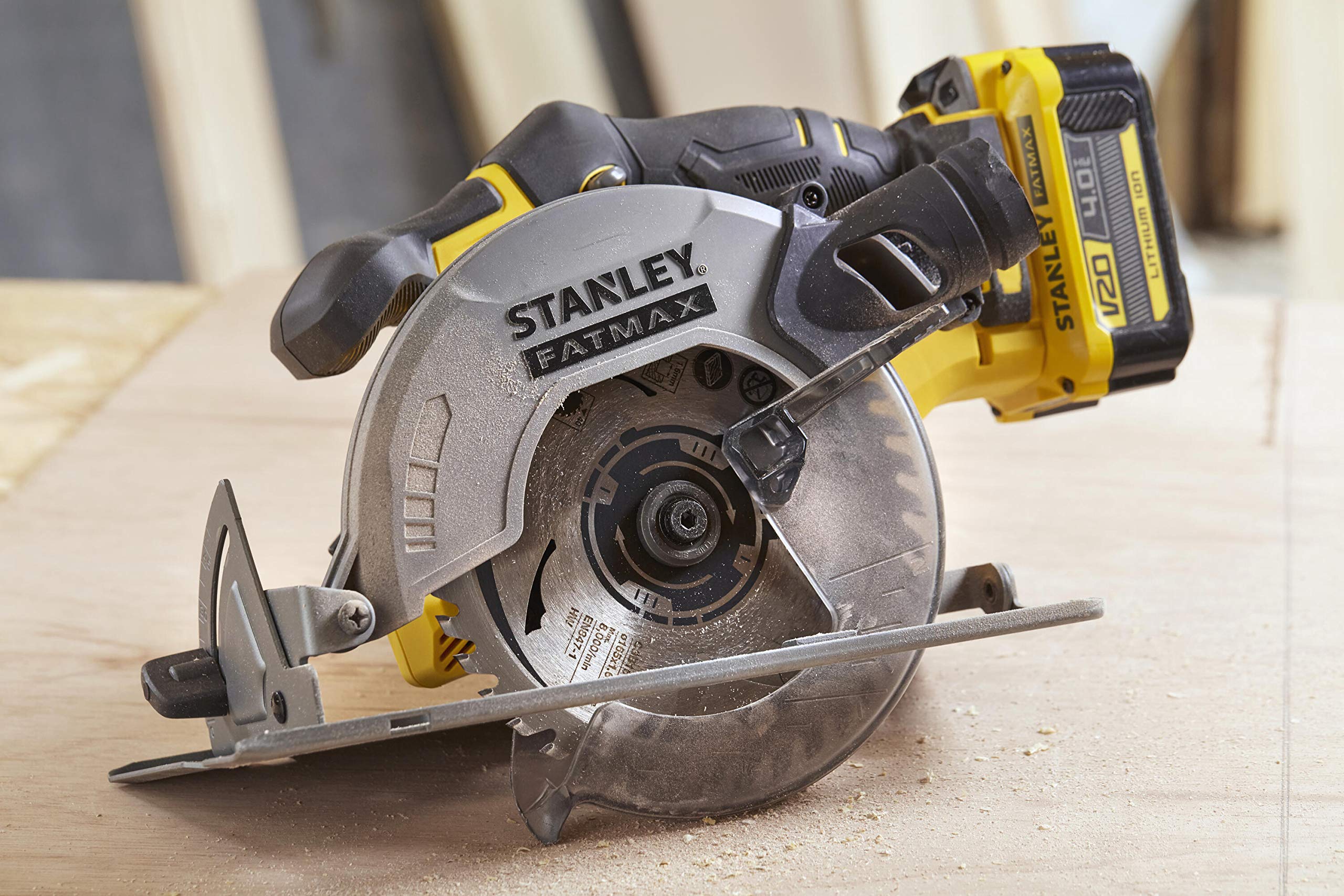 stanley-fatmax-sfmcs500m2k-qw-sierra-circular-v20-18v-165mm-con-2-bater-as-4ah-c image 5