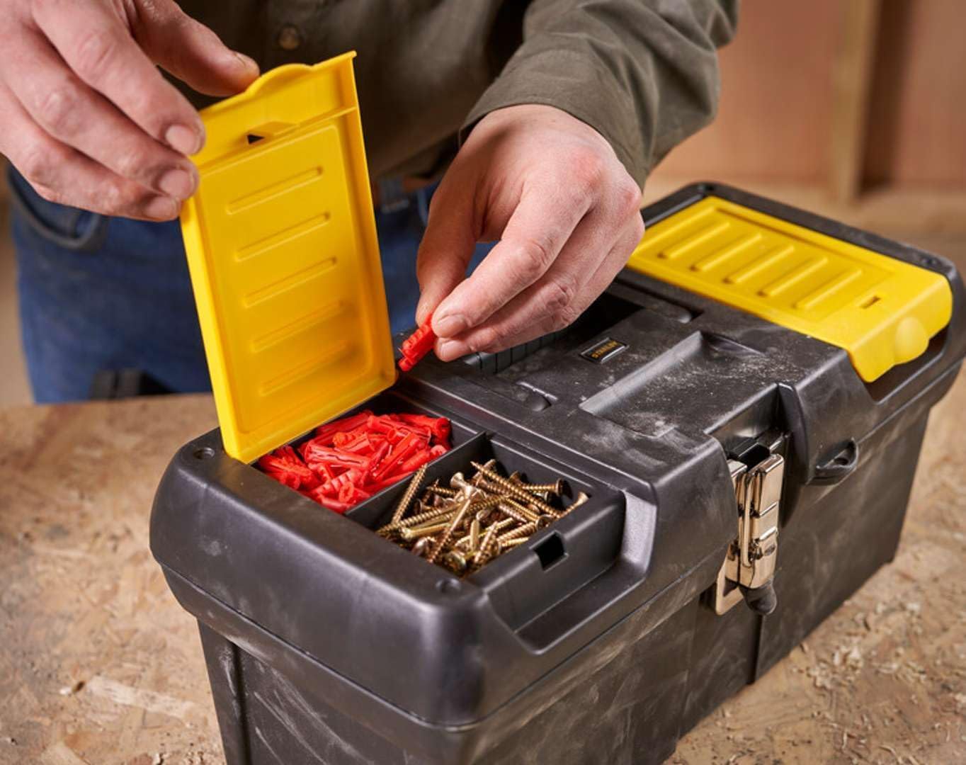 stanley-caja-de-herramientas-milenium-polipropileno-41-1x19-9x18-5-cm-1-92-065 image 6