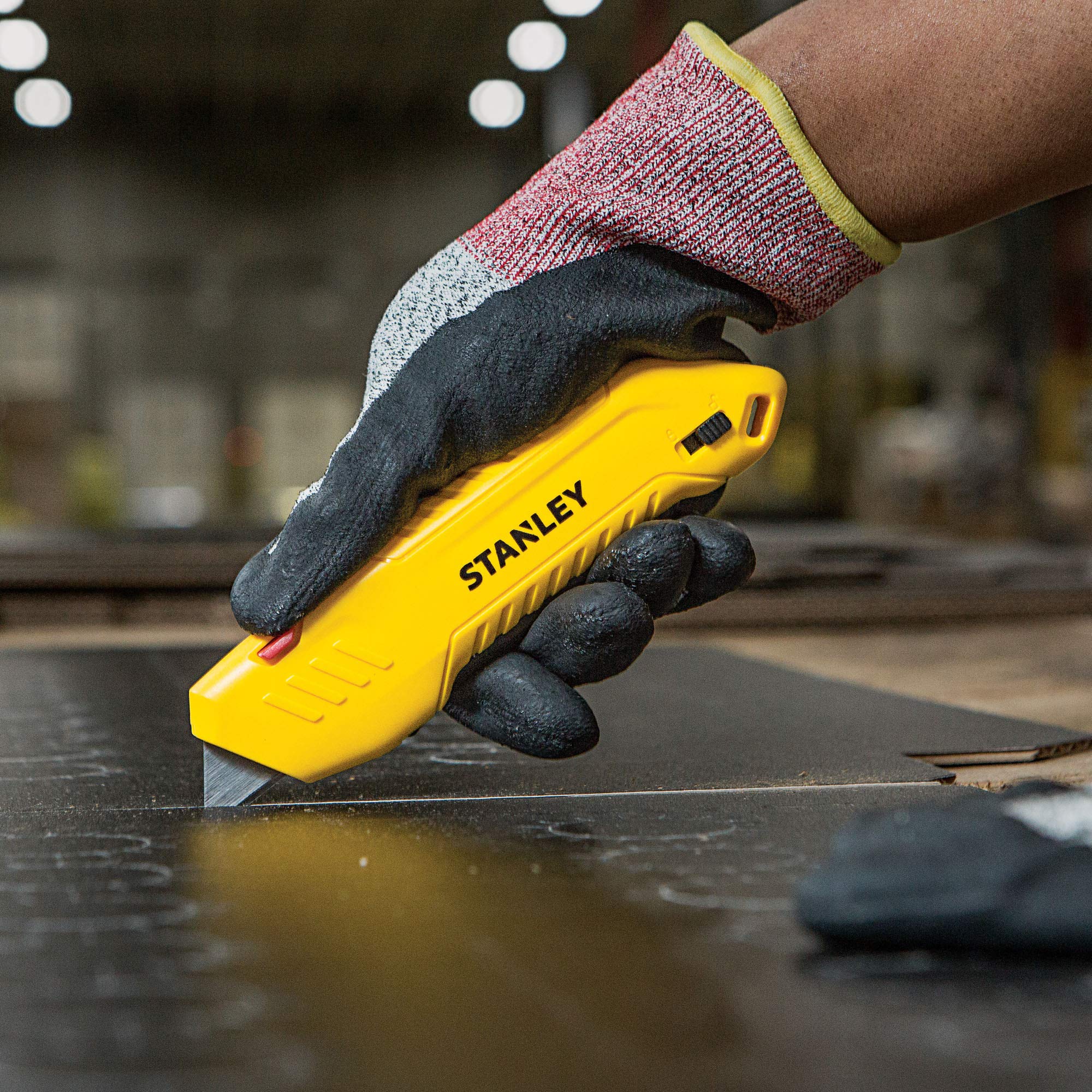 stanley-stht10368-0-cuchillo-con-gatillo-de-3-posiciones image 3