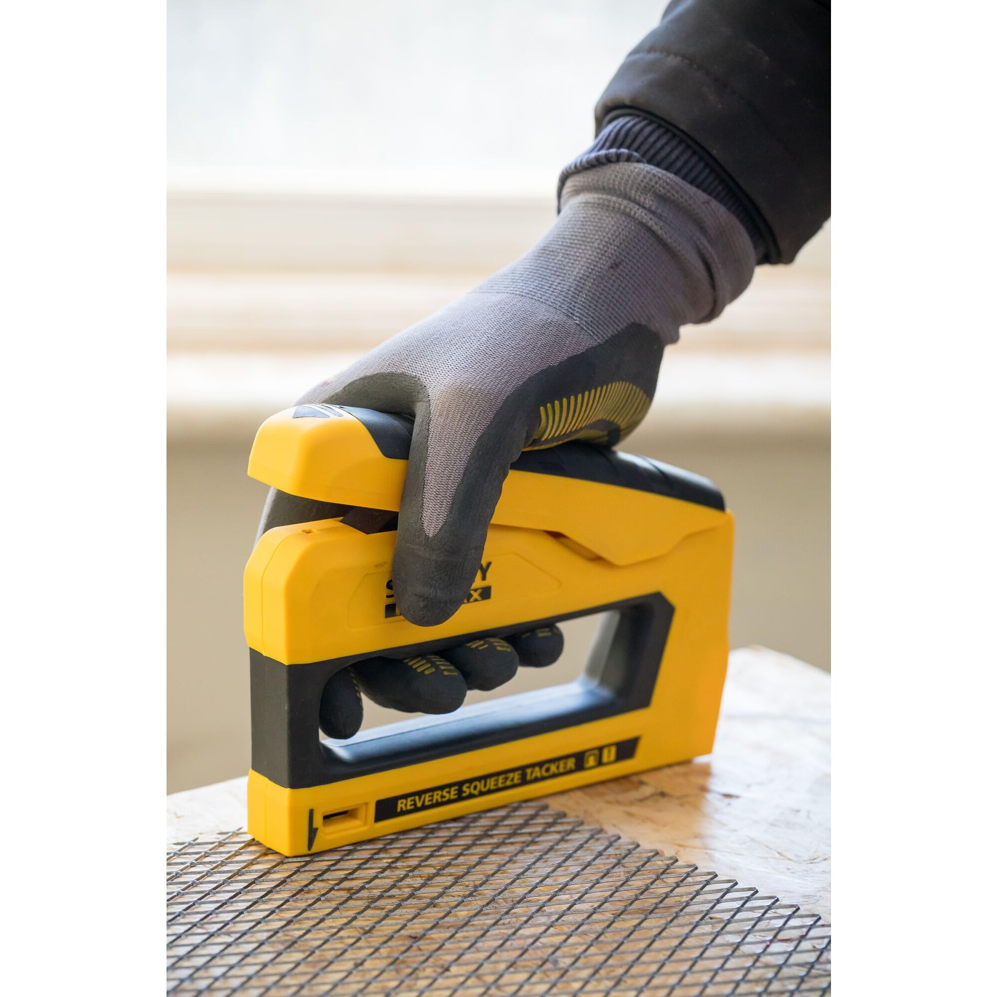 stanley-fatmax-fmht0-80551-grapadora-con-pulsador-delantero-y-revestimiento-de-c image 4