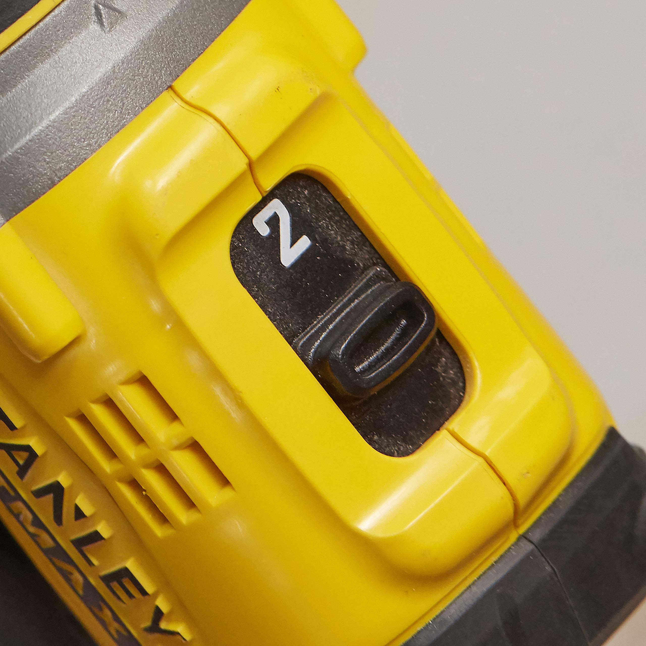 stanley-fatmax-sfmcd720d2k-qw-taladro-atornillador-v20-18v-brushless-80-nm image 7