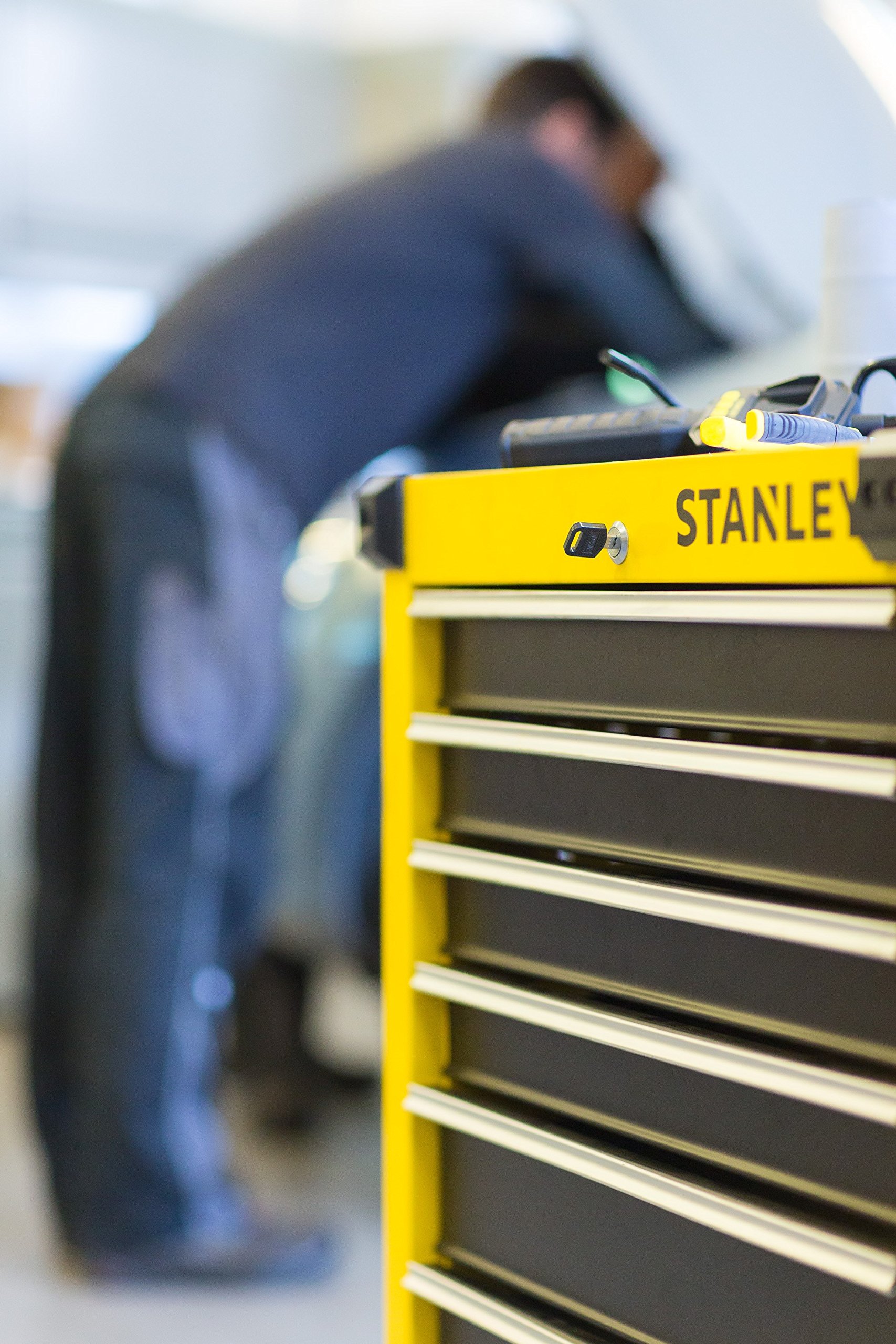 stanley-stmt1-74306-carro-met-lico-taller-7-cajones-300kg-amarillo image 5
