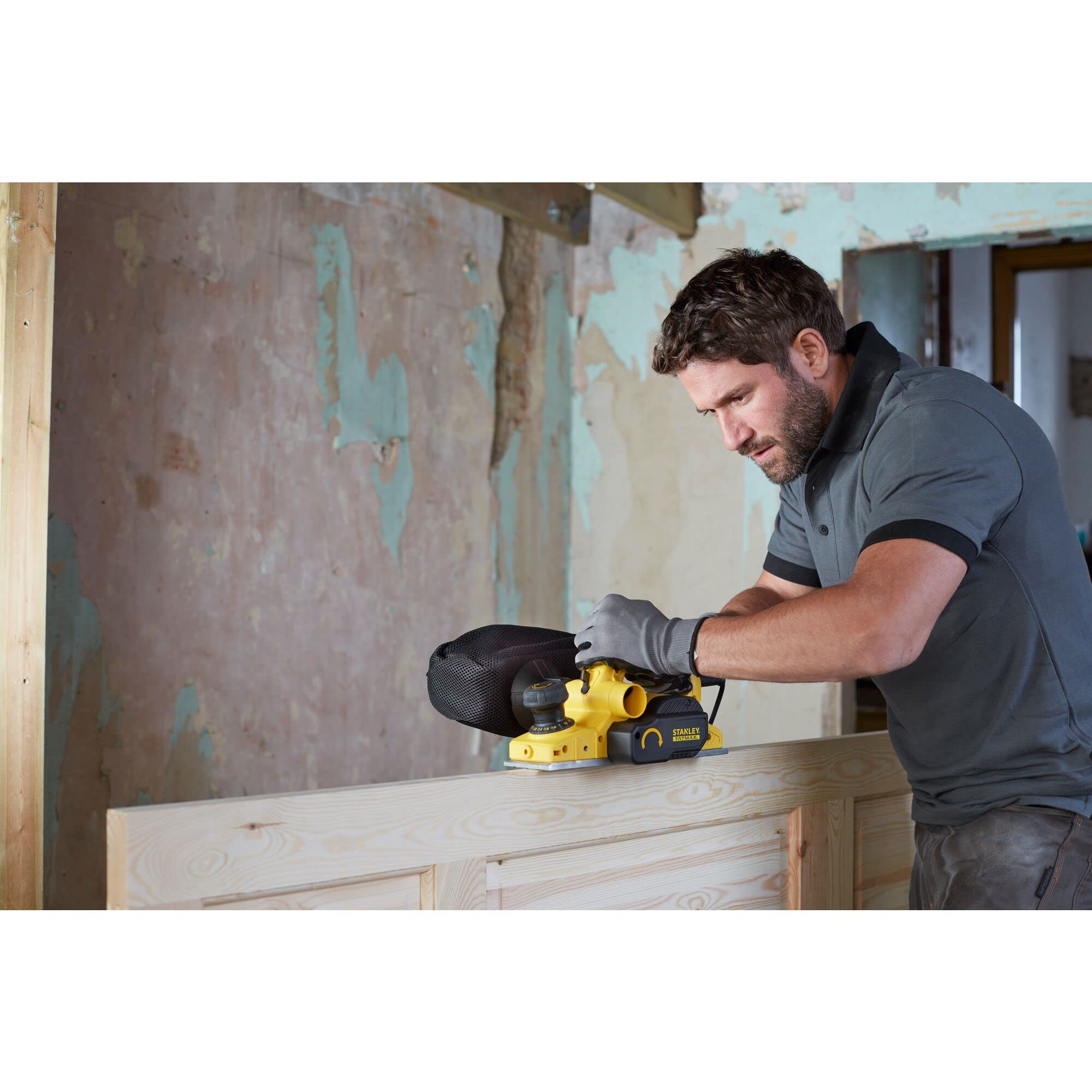stanley-fatmax-fme630k-qs-cepillo-el-ctrico-madera-750w-82mm-malet-n image 3