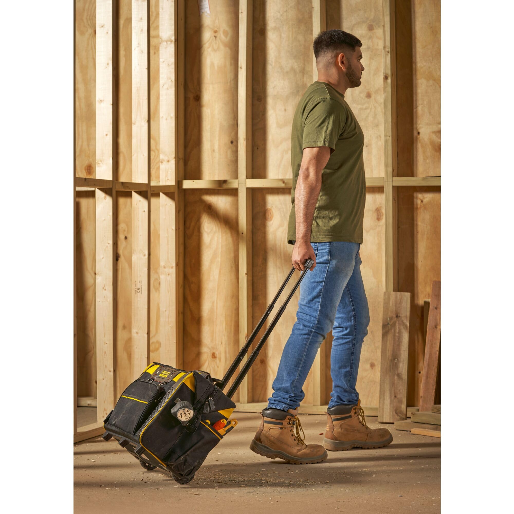 stanley-fatmax-bolsa-r-gida-con-ruedas-asa-telesc-pica-50-x-36-x-41-cm-fmst1-801 image 2