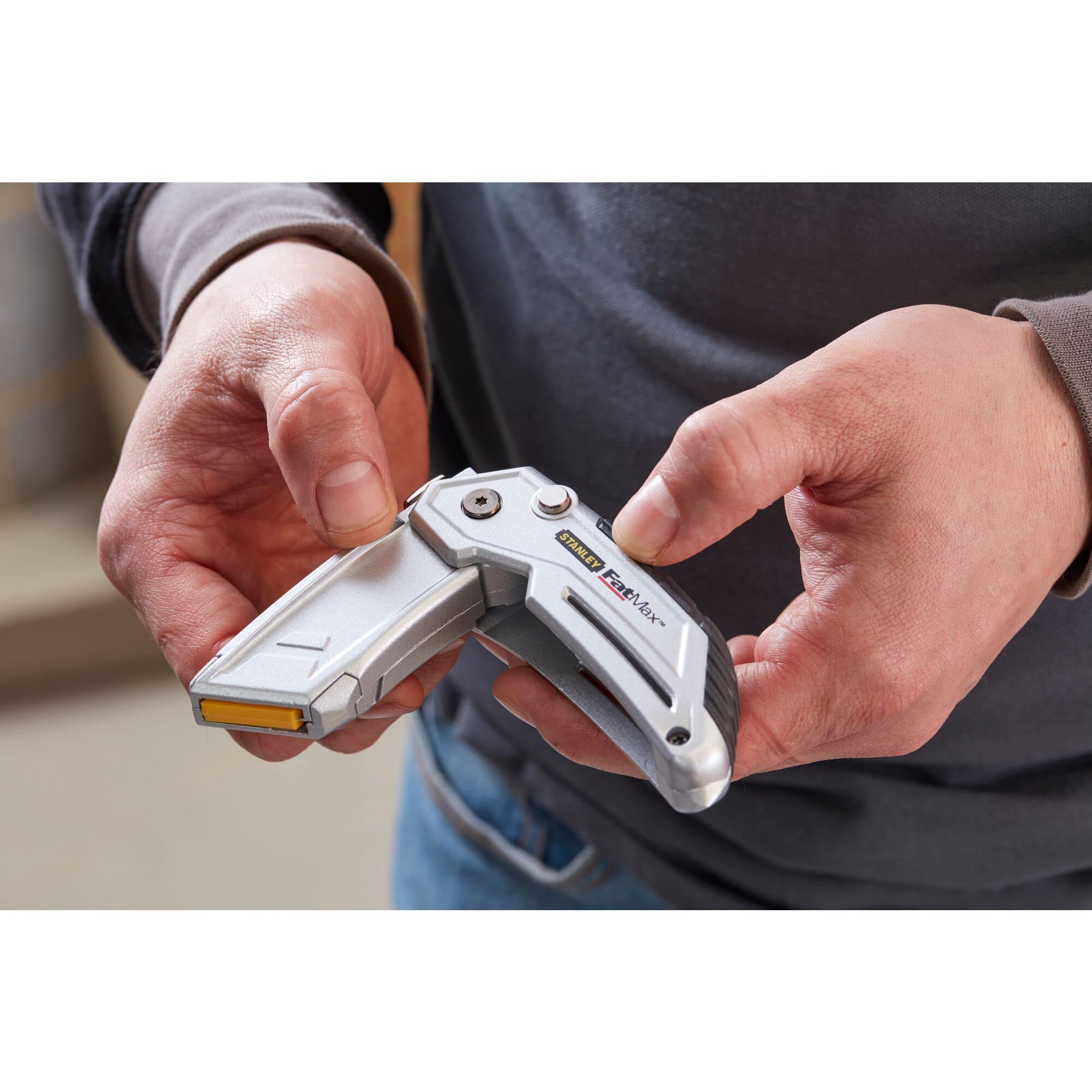 stanley-fatmax-cuchillo-multifunci-n-2-hojas-plegable image 7
