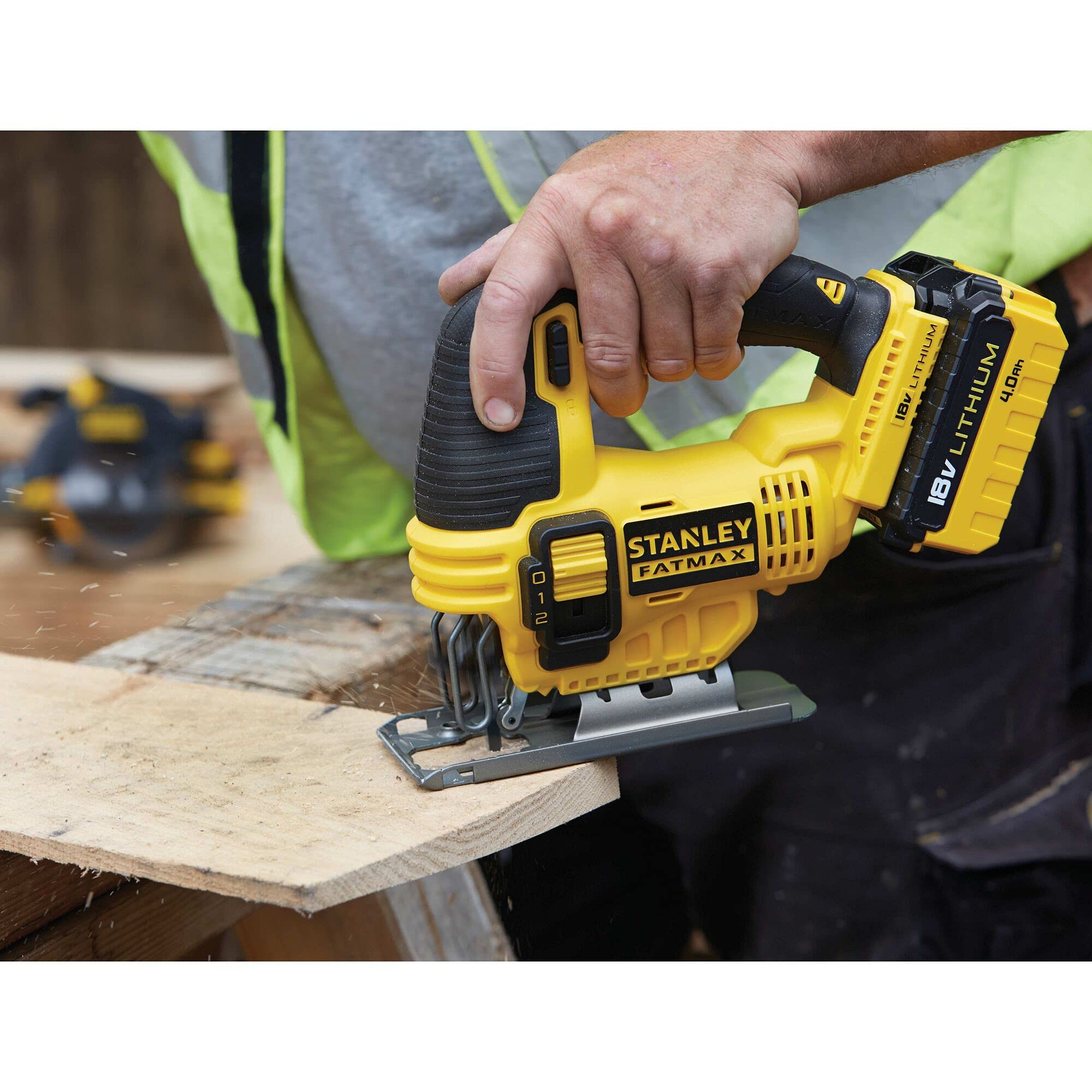 stanley-fatmax-fmc650m2-qw-sierra-de-calar-a-bater-a-18v-con-2-bater-as-de-litio image 4
